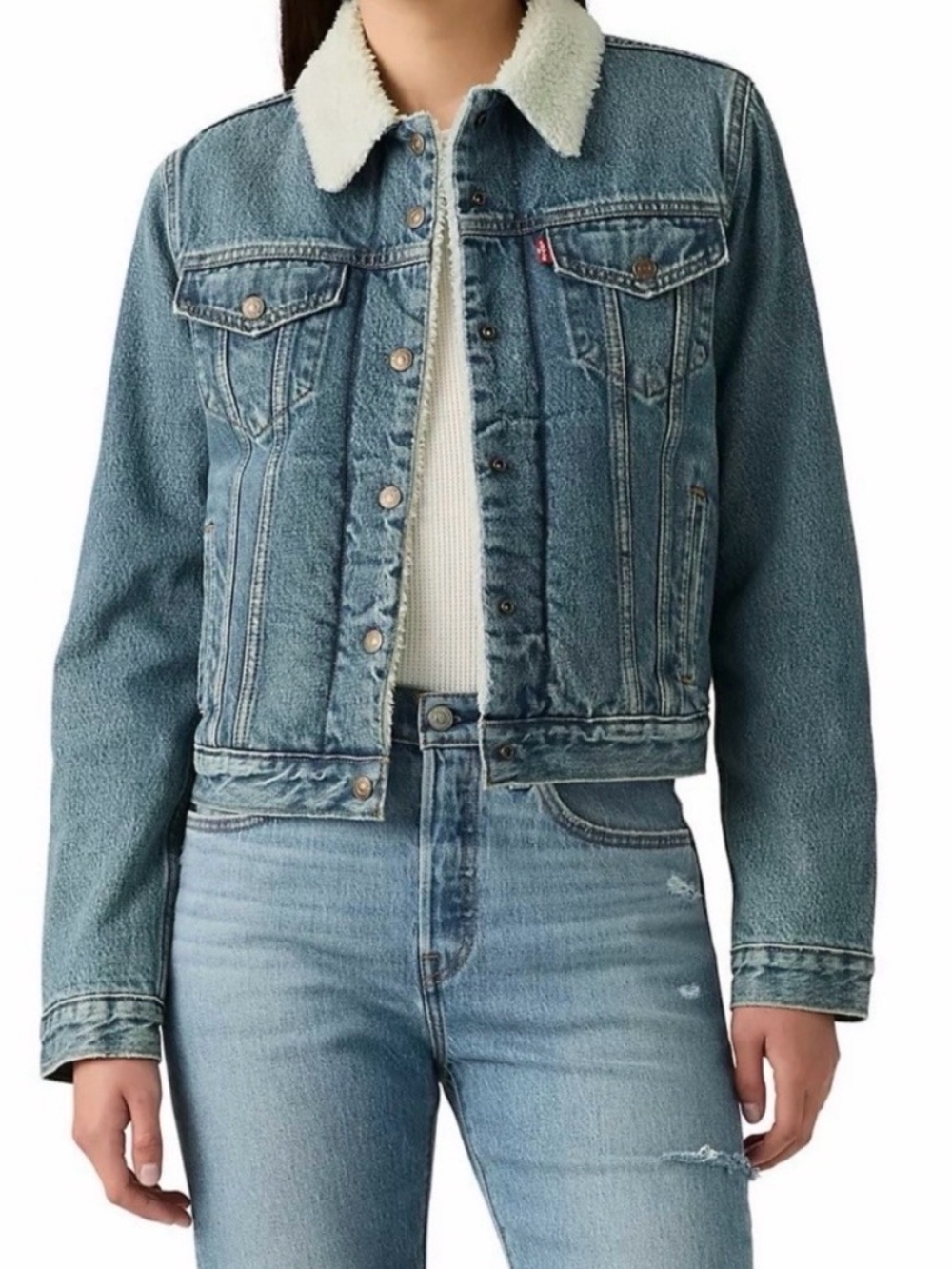 Levi's Sherpa Denim Trucker Jacket medium wash, size medium
